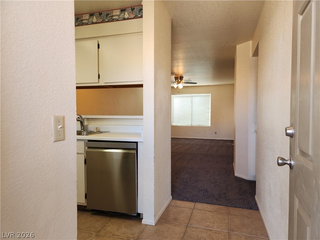 2004 Mesquite Lane 203 — photo 4