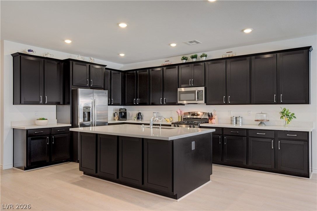 2772 Song Point Avenue — photo 4