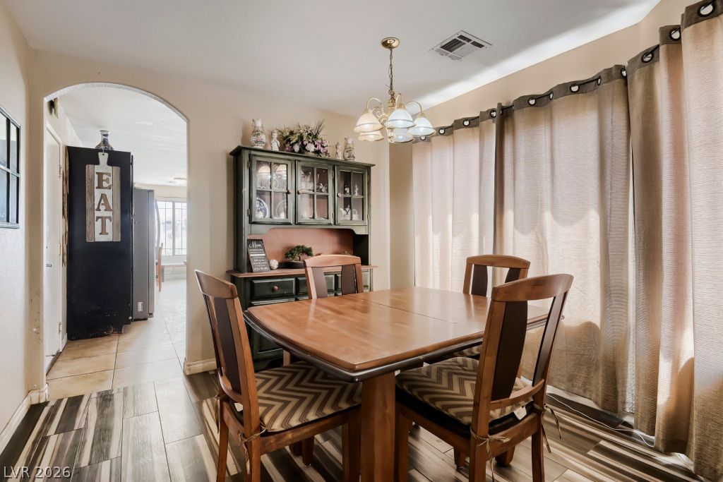 6431 Shining Sand Avenue — photo 5 of 17