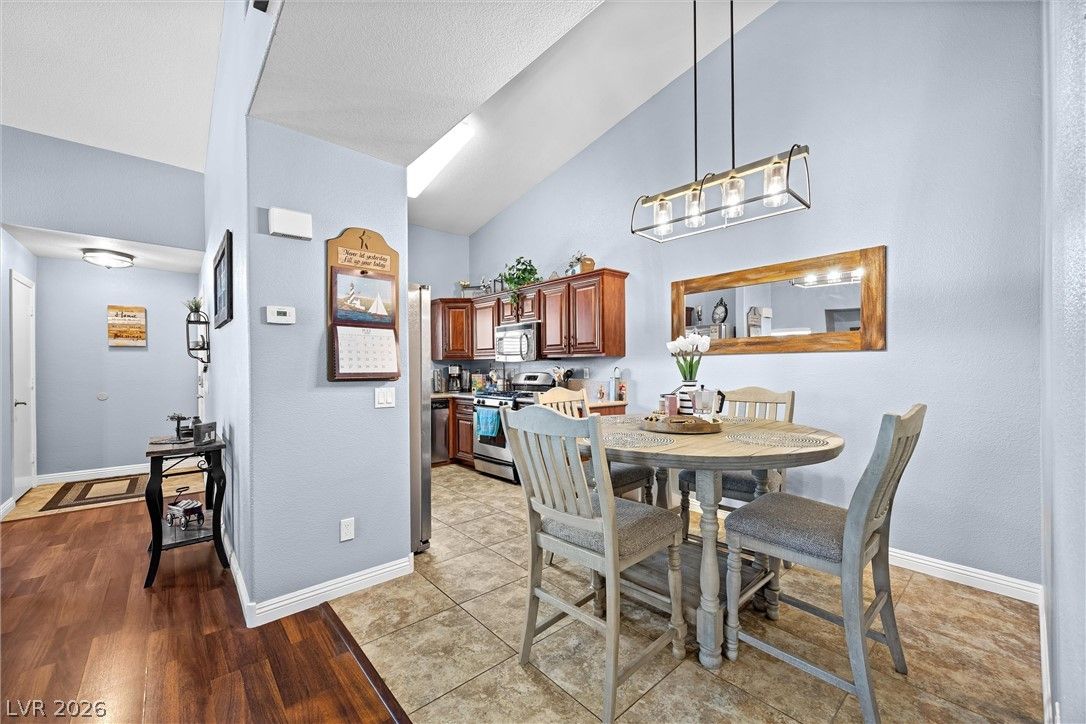2053 Gravel Hill Street 201 — photo 5 of 22