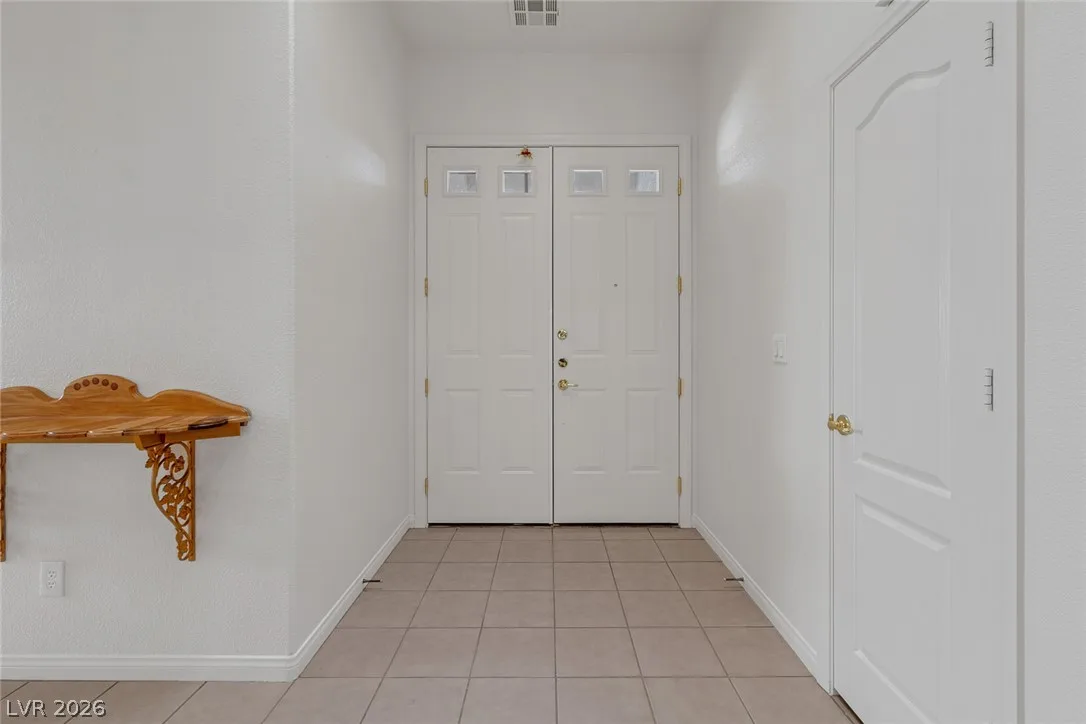 3131 Surf Spray Street — photo 5