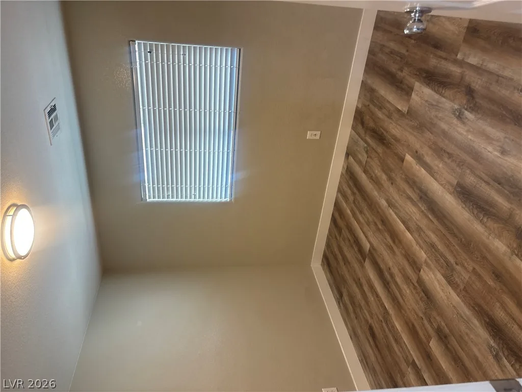575 Primrose Hill Avenue — photo 5