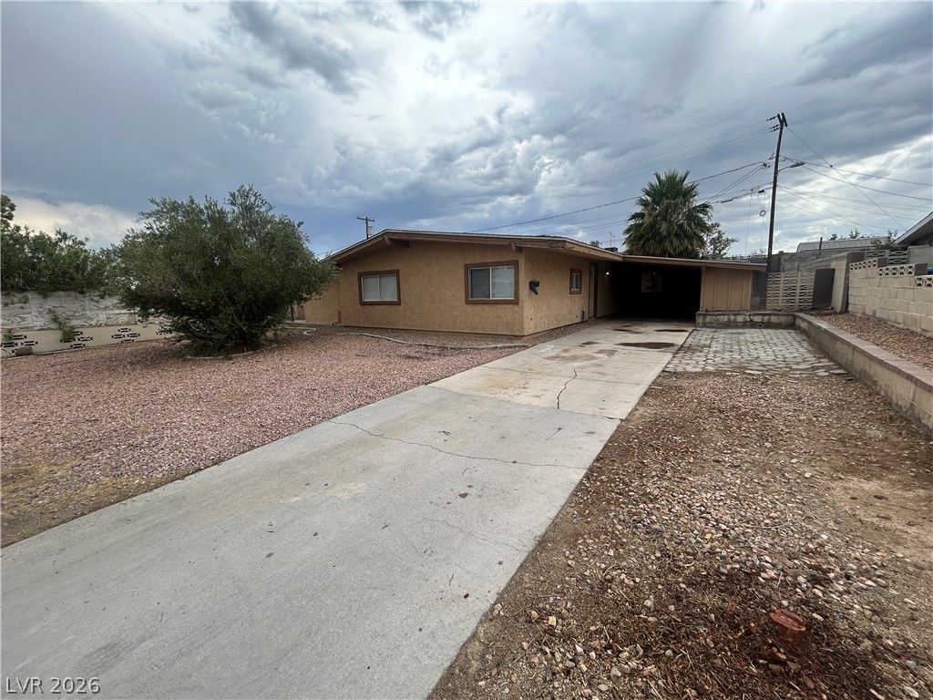 1405 McWilliams Avenue — photo 1