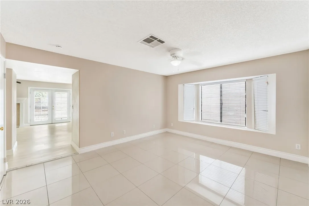 5818 Cinnabar Avenue — photo 3