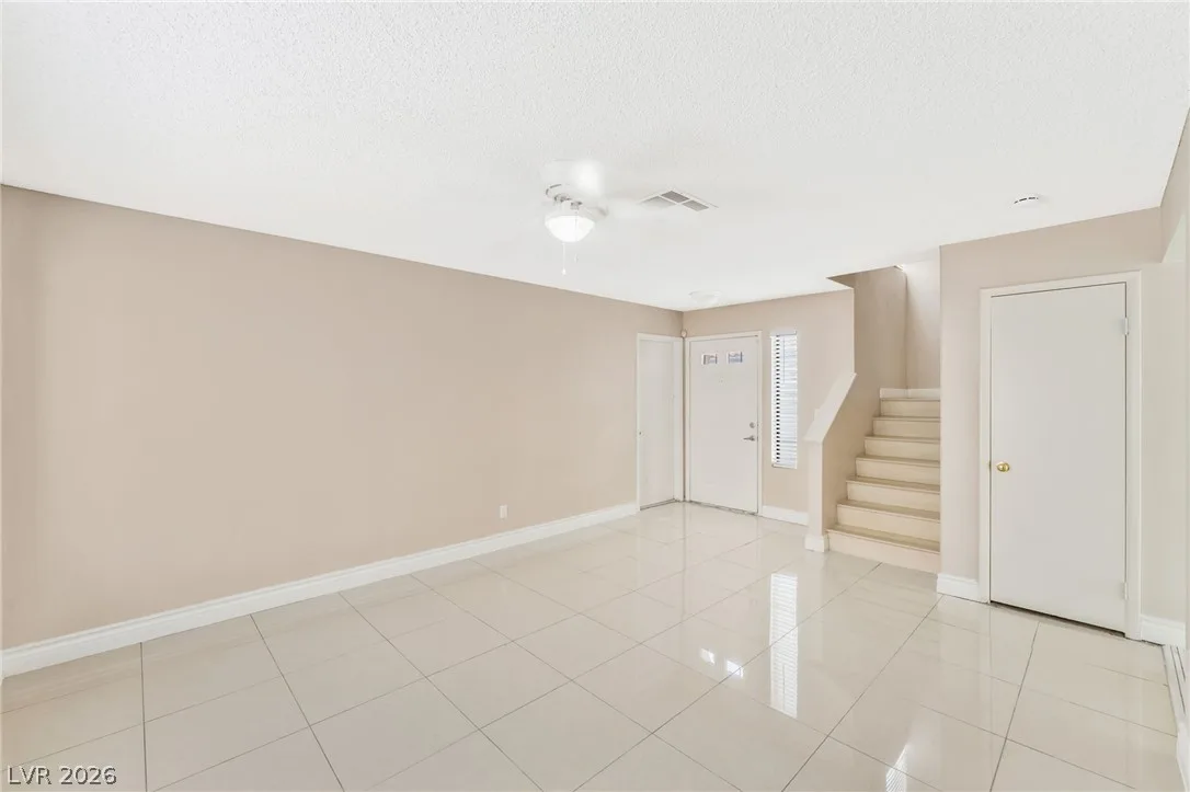 5818 Cinnabar Avenue — photo 4