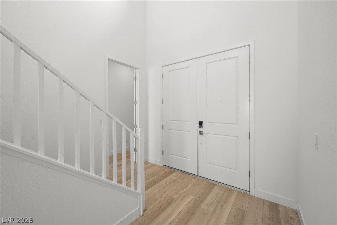 9963 Decano Ridge Street — photo 3 of 41