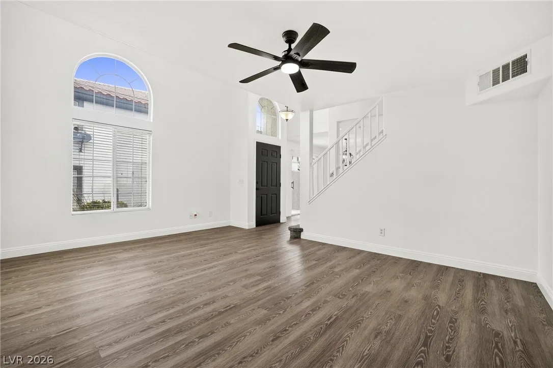206 Luninborg Street — photo 5