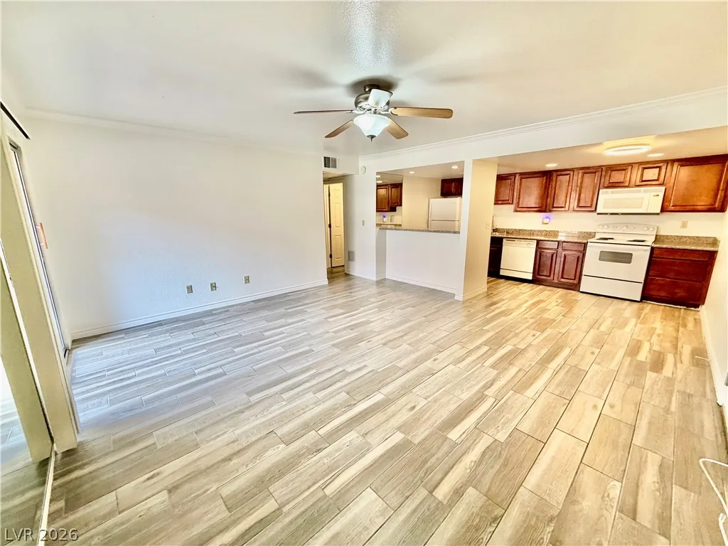 4410 Sandy River Drive 21 — photo 3