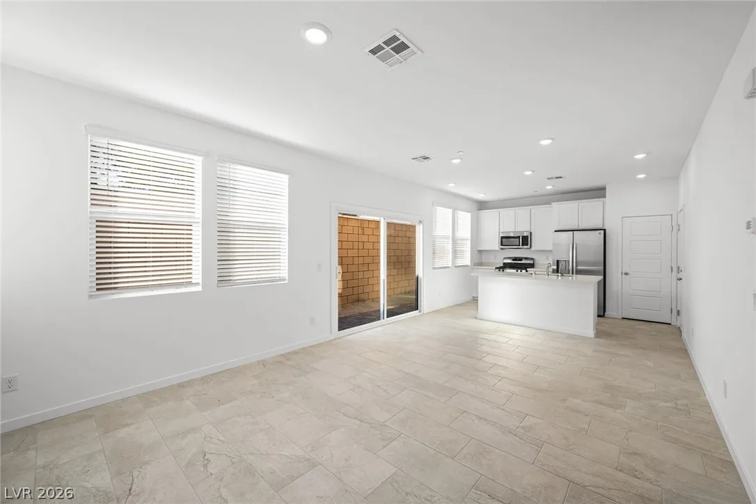 304 Crescent Glow Lane — photo 4 of 23