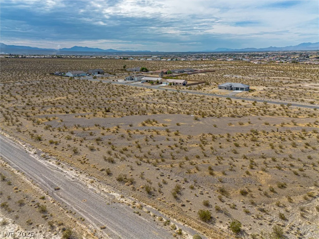 1821 East Mescalero Avenue — photo 3