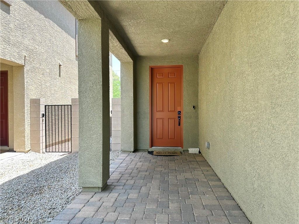 2630 Infinity Bay Court — photo 2 of 39