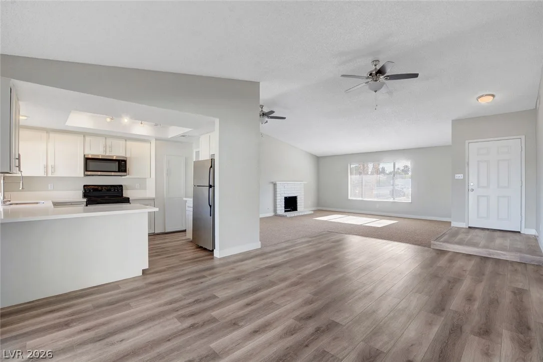 1784 Crest Avenue — photo 4
