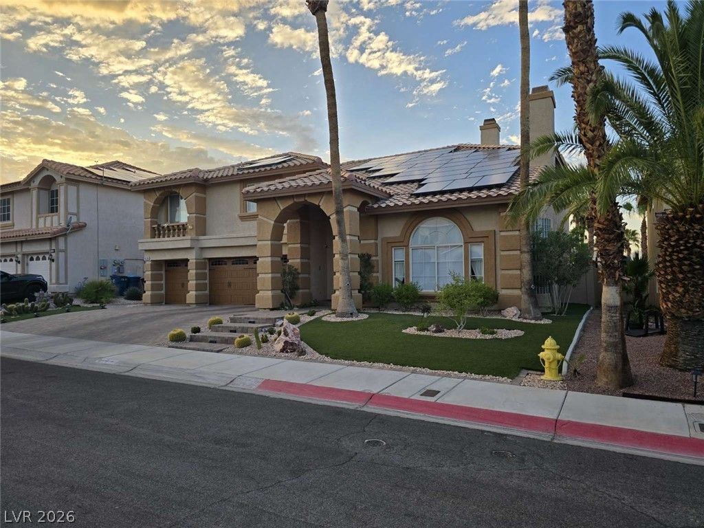 8728 Castle Hill Avenue — photo 2