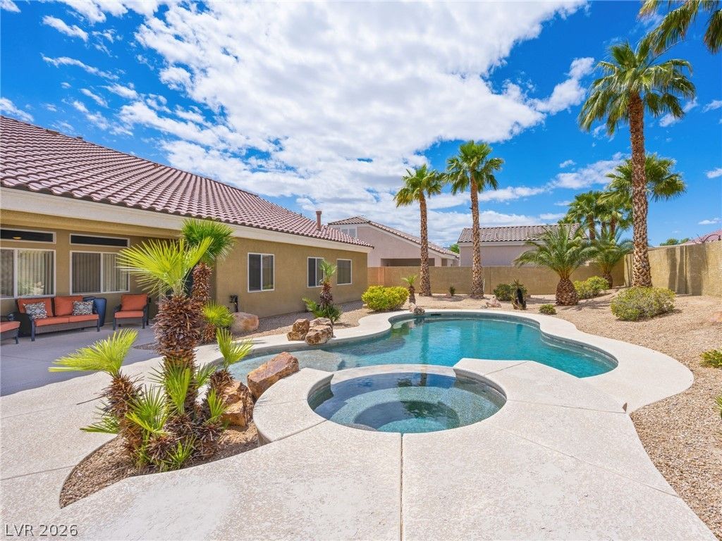 6524 Colossal Cave Avenue — photo 2