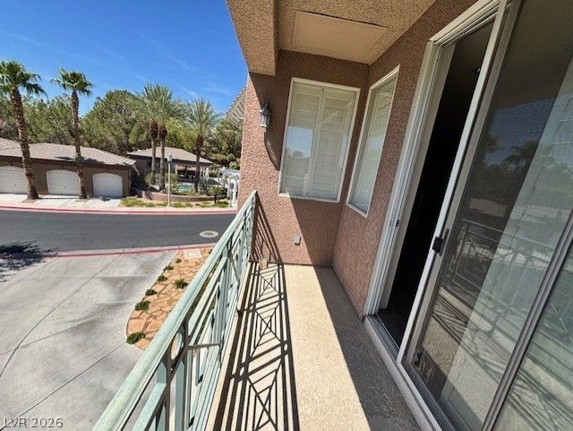 9112 Vista Greens Way 106 — photo 3 of 9