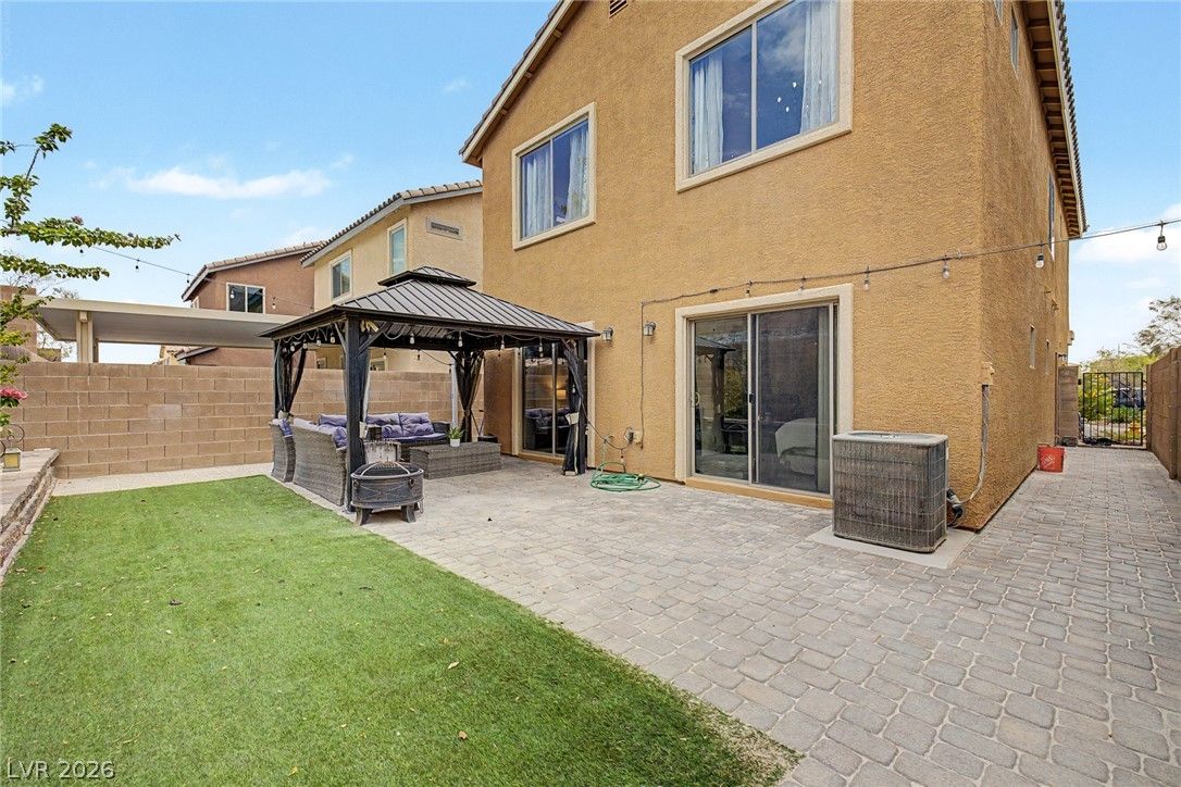 10756 Little Horse Creek Avenue — photo 2