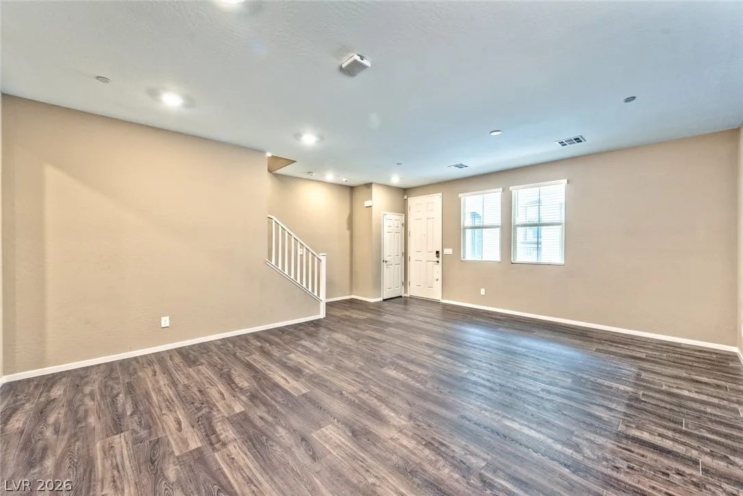48 Lomita Heights Drive — photo 3