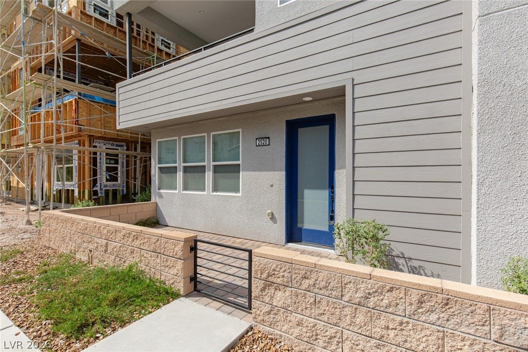 2520 Cracked Stone Street — photo 3