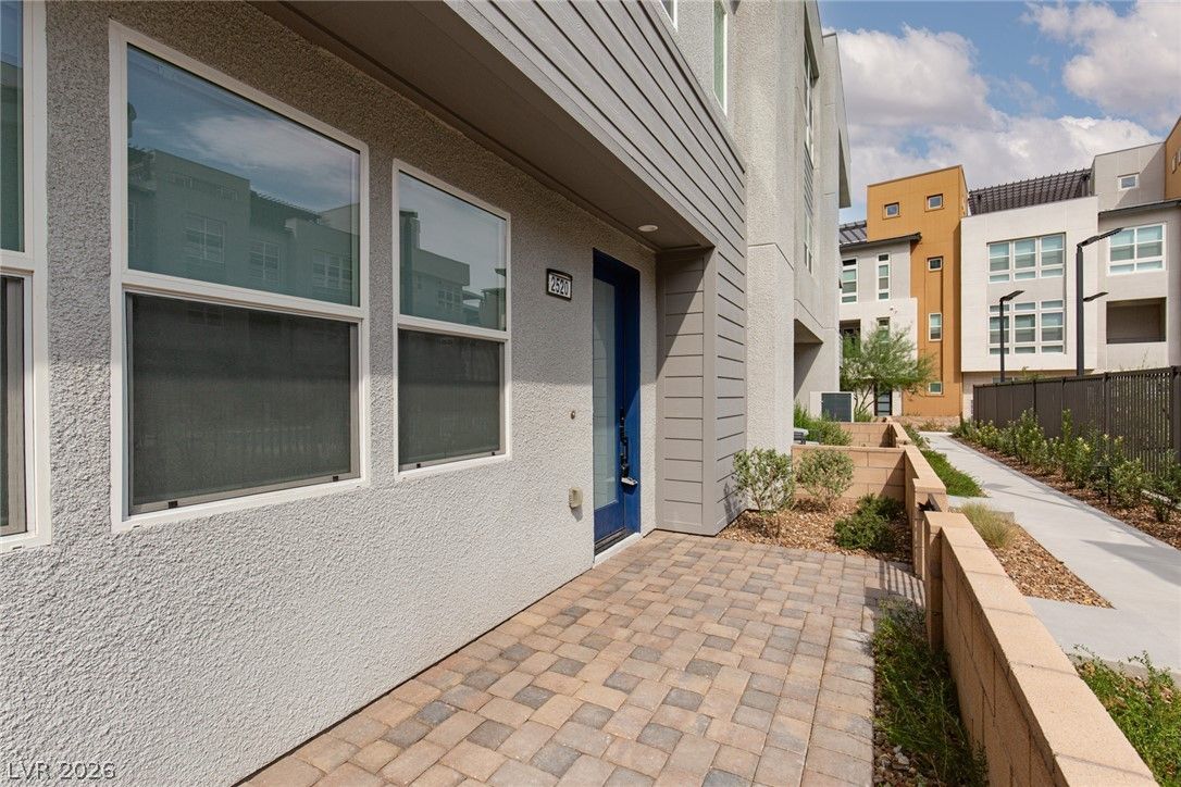 2520 Cracked Stone Street — photo 5
