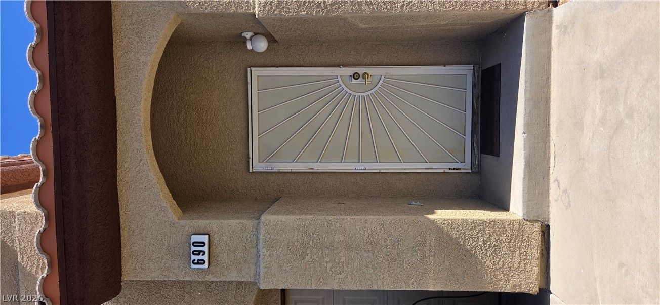 690 BARBARY COAST Avenue — photo 3 of 22