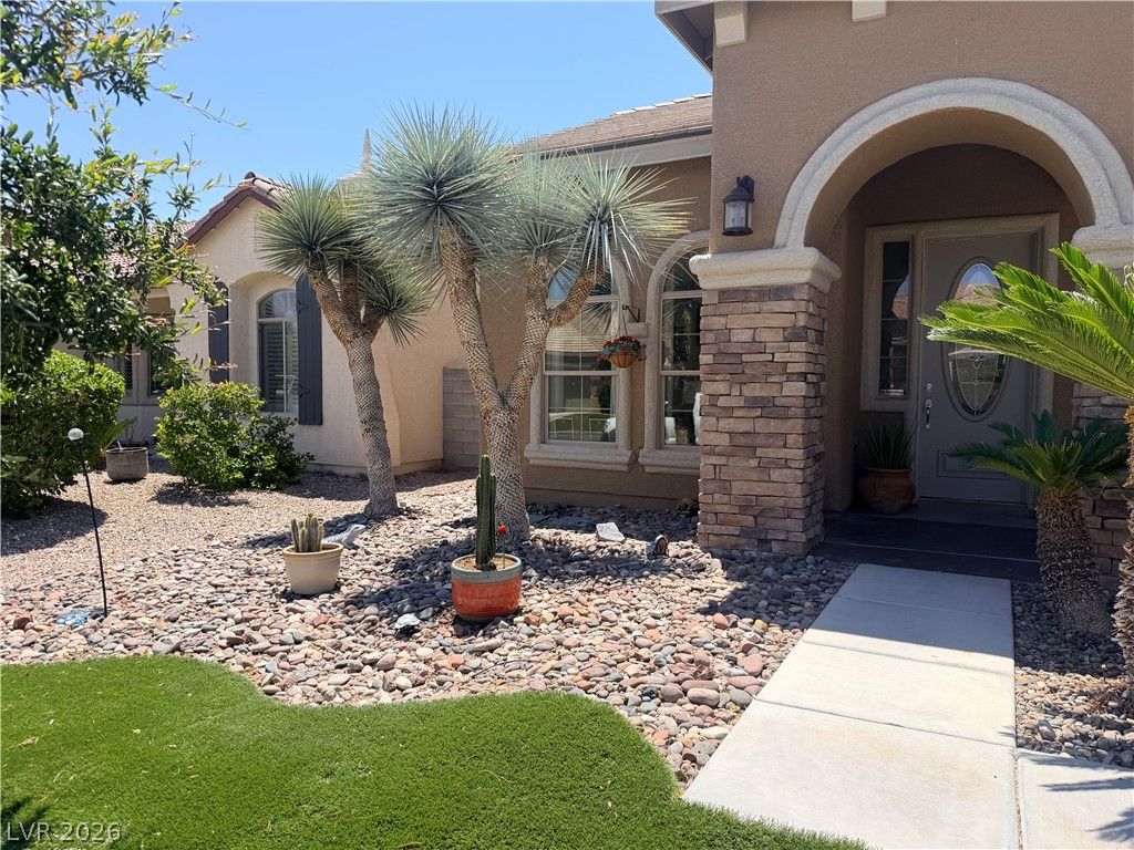 4937 Wayfaring Tree Avenue — photo 2