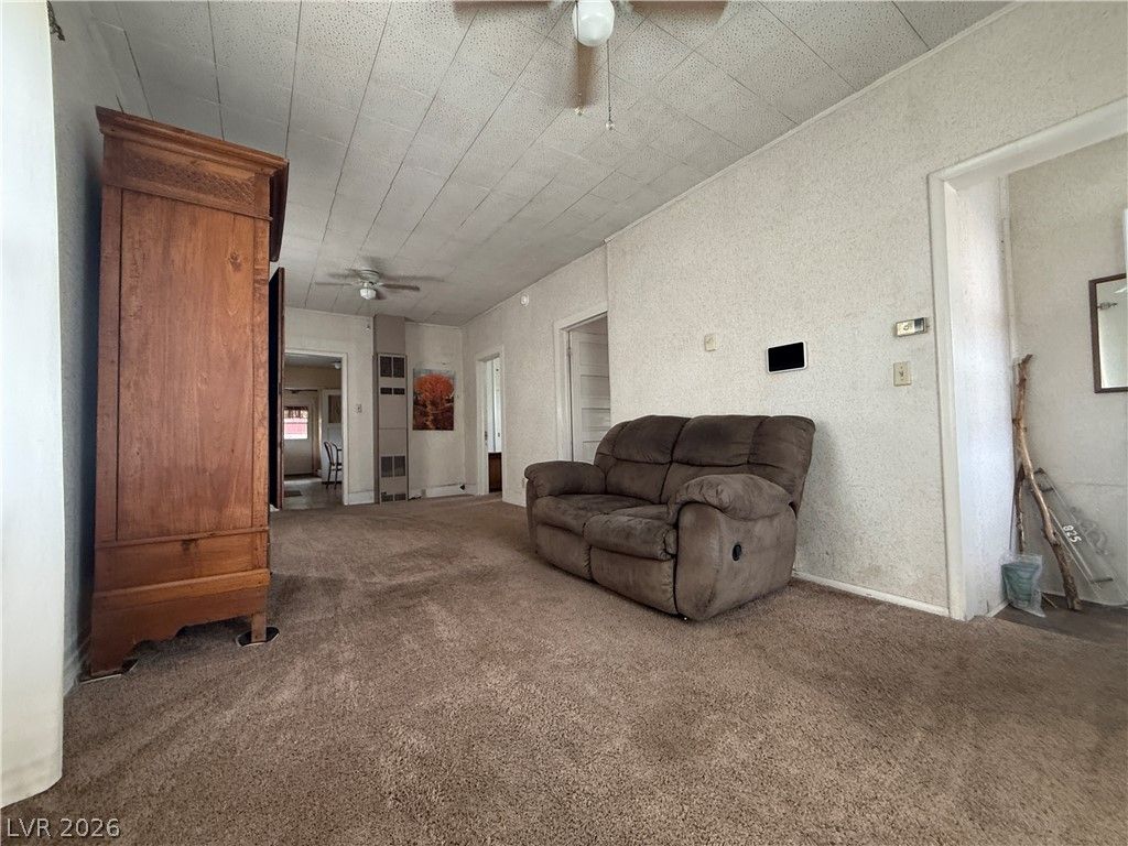 825 Canyon Street — photo 3