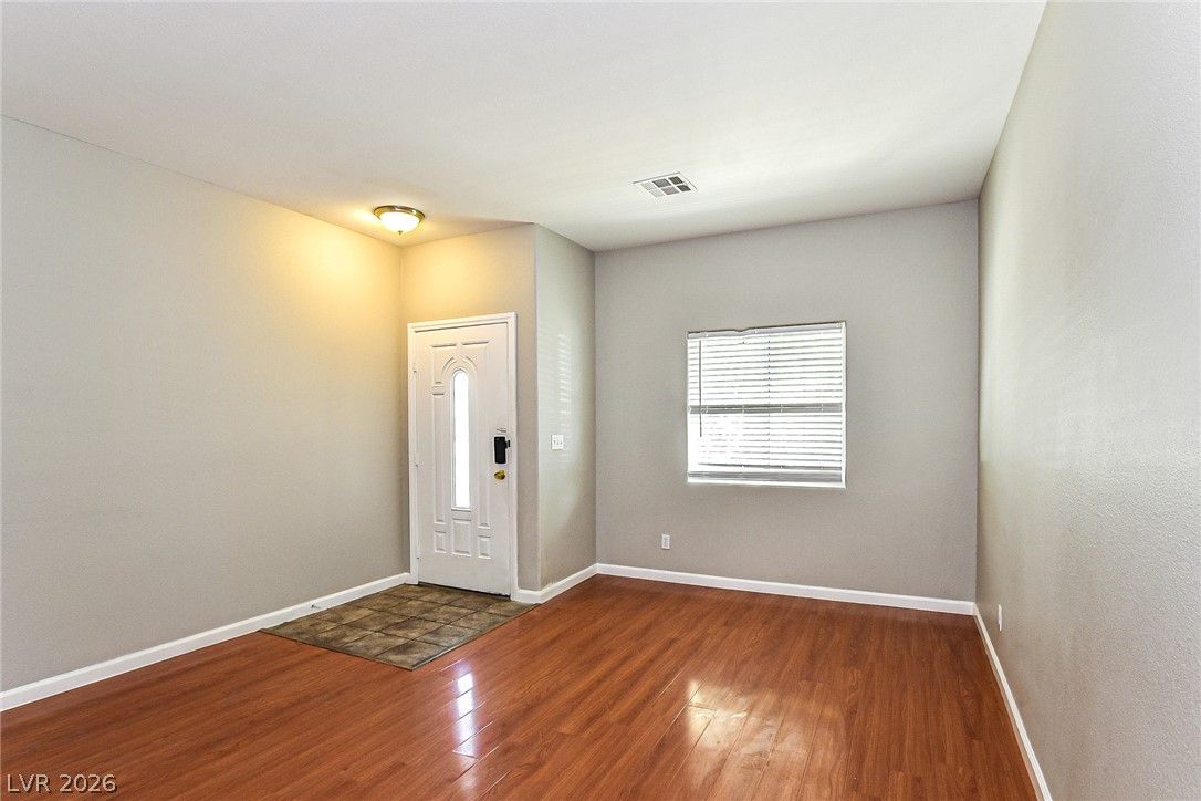 709 Horse Stable Avenue — photo 5 of 22