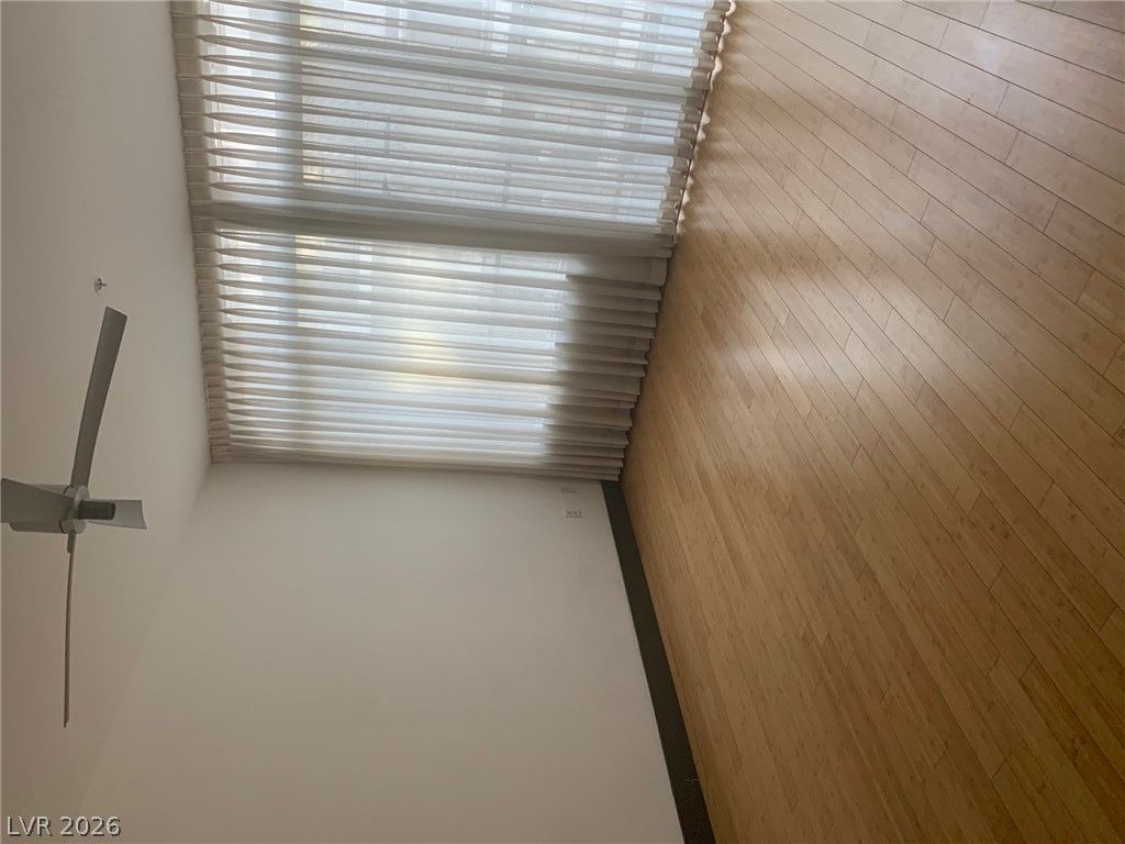2775 West PEBBLE Road 325 — photo 2 of 7