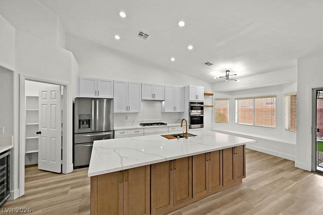 1125 Heaton Avenue — photo 3 of 27