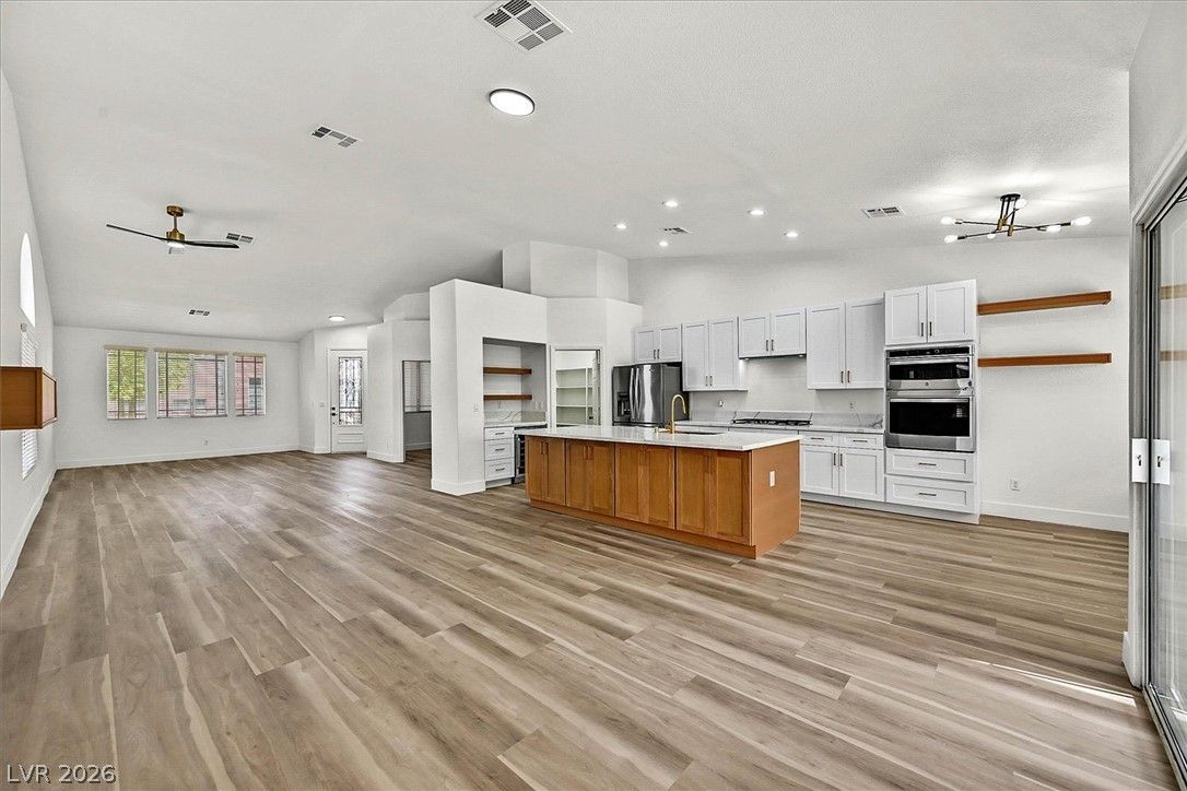 1125 Heaton Avenue — photo 4 of 27