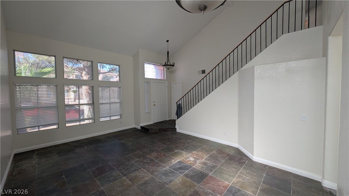 2670 Ridgewater Circle — photo 4