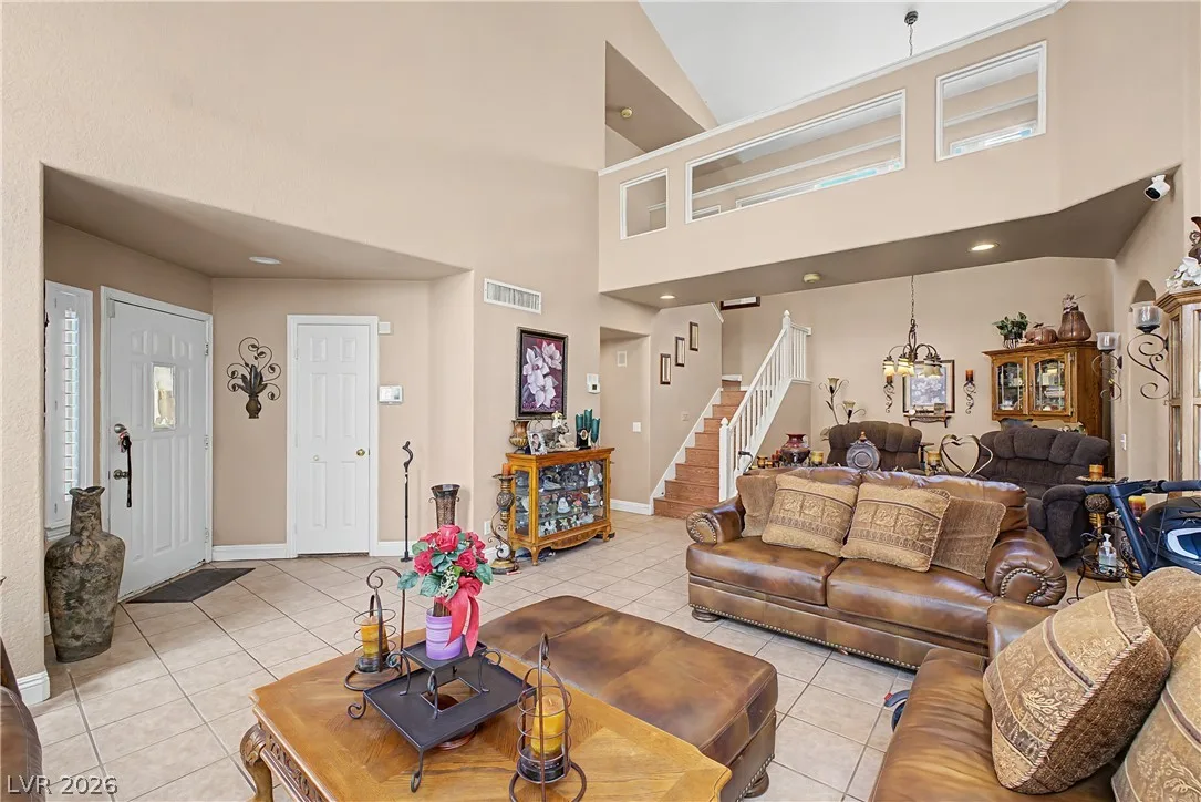 7821 Millhopper Avenue — photo 3