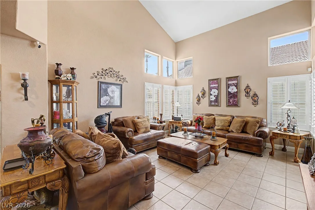7821 Millhopper Avenue — photo 4