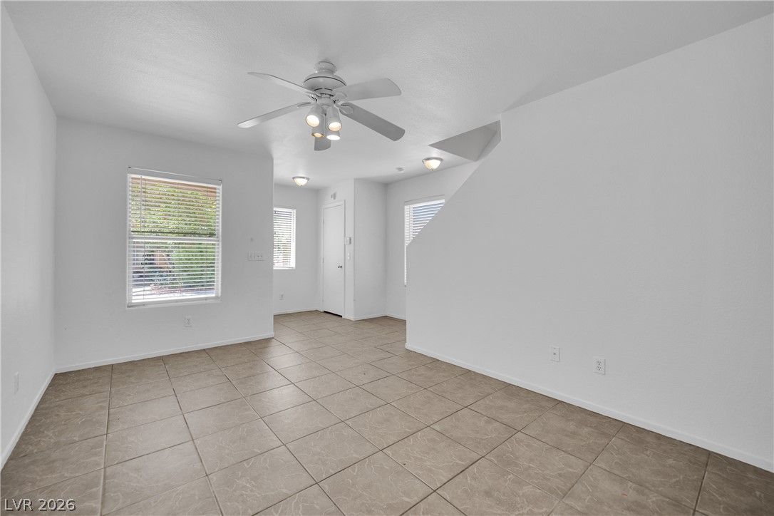 6889 Graceful Cloud Avenue — photo 4