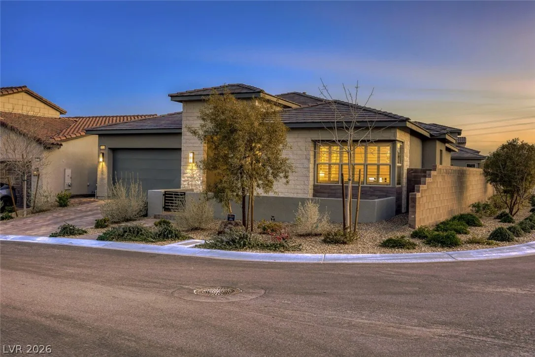 11729 Belorado Avenue — photo 3
