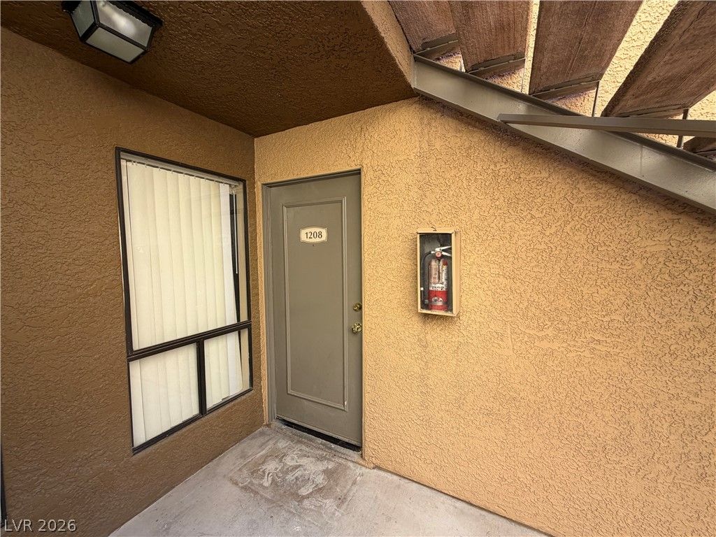 3151 Soaring Gulls Drive 1208 — photo 2