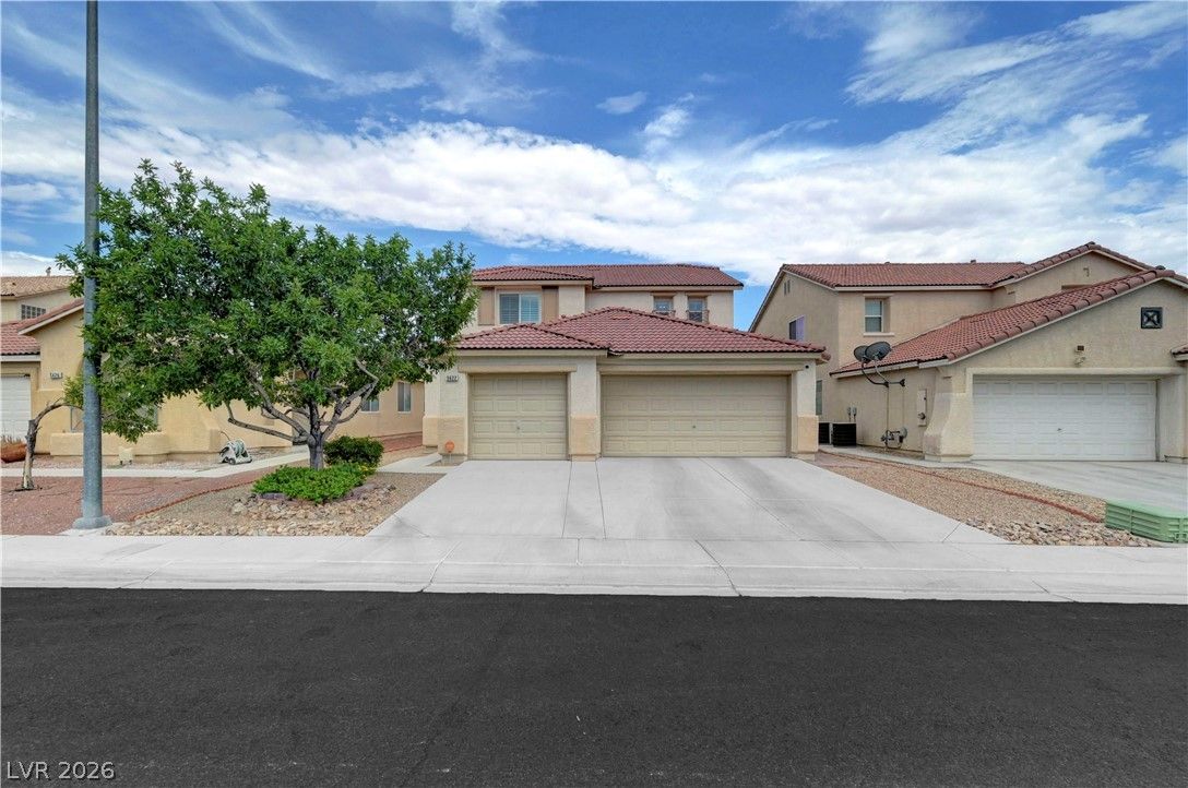 5622 Doe Springs Place — photo 1