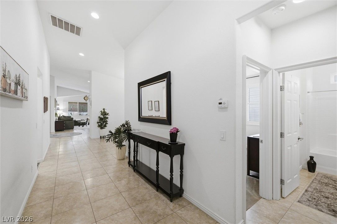 9821 Buttermilk Falls Street — photo 5 of 42