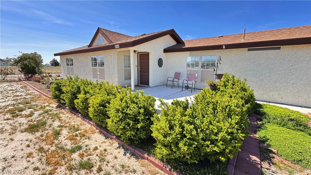 2860 South Rainbow Avenue — photo 3