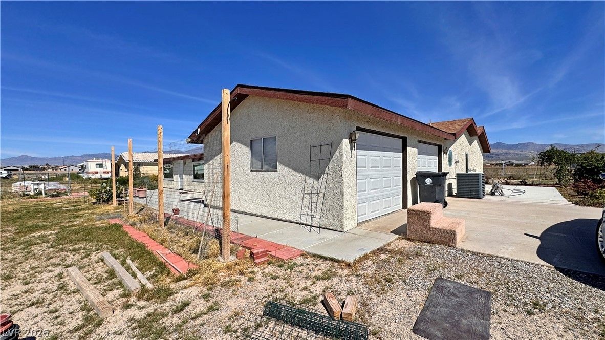 2860 South Rainbow Avenue — photo 4