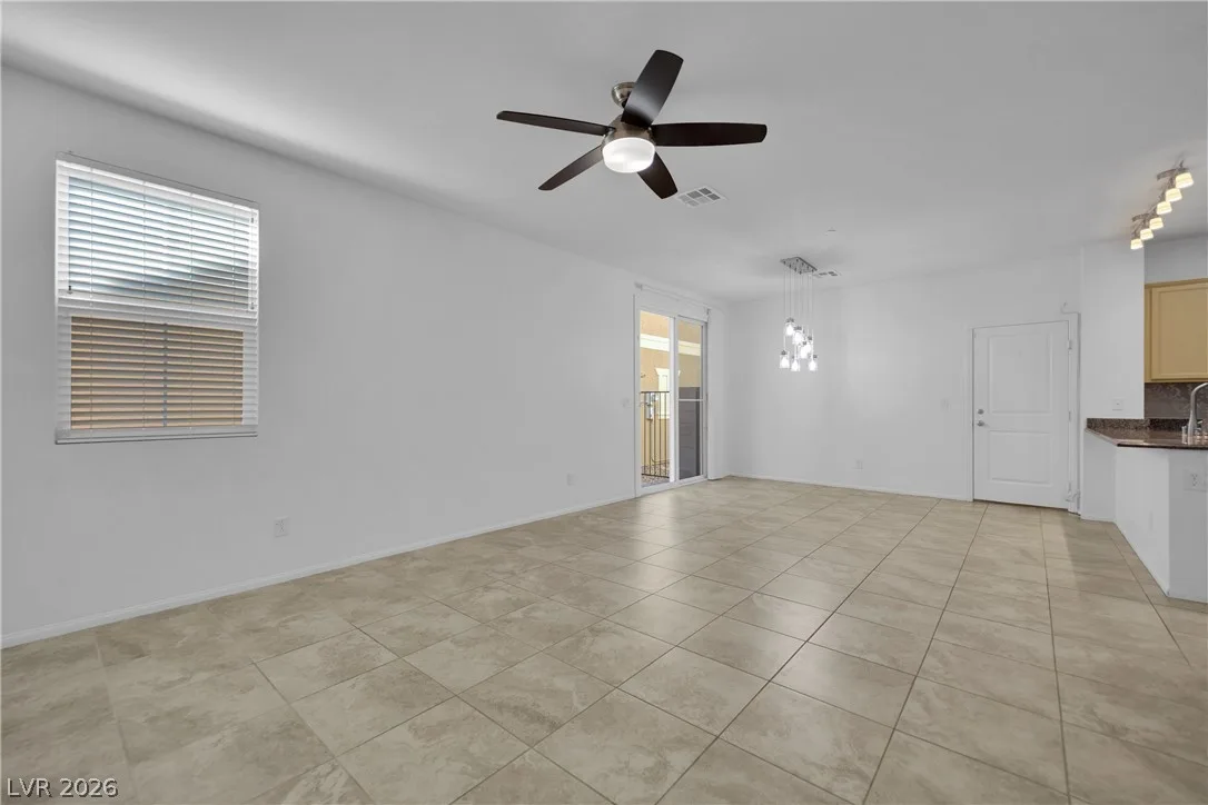 3160 Florence Falls Walk — photo 4