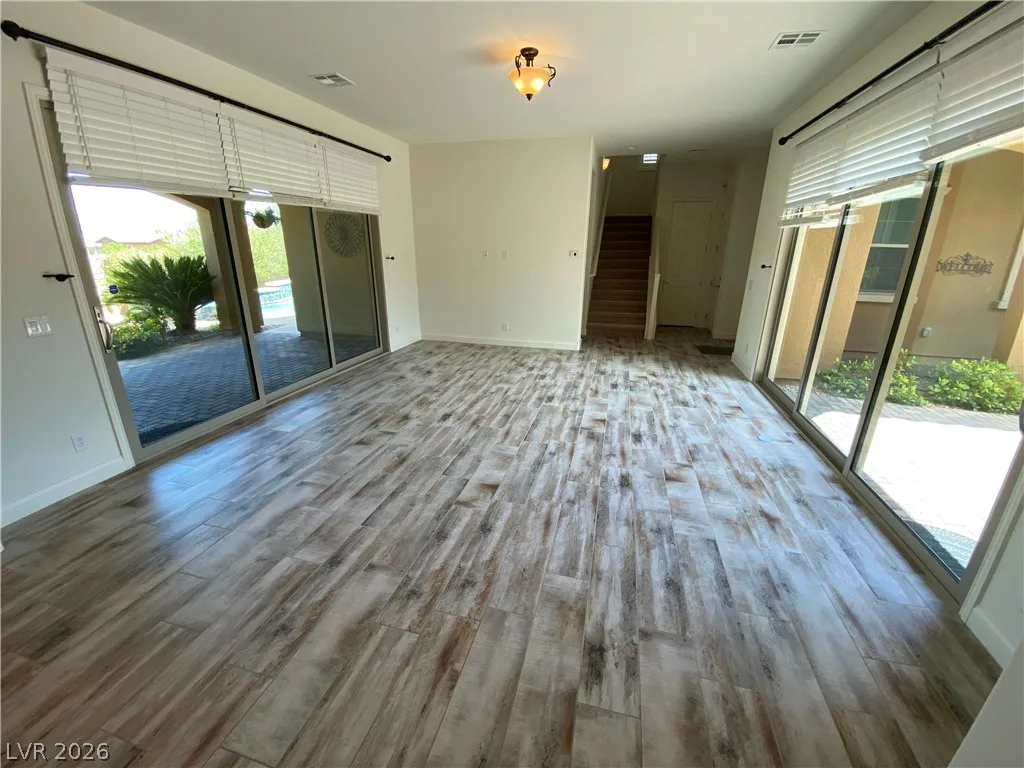 398 Pollino Peaks Street — photo 3