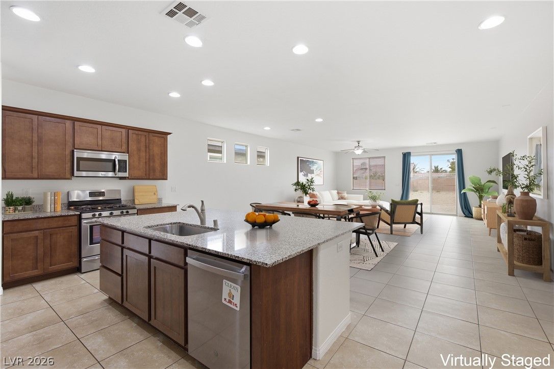 4744 High Anchor Street — photo 2 of 11