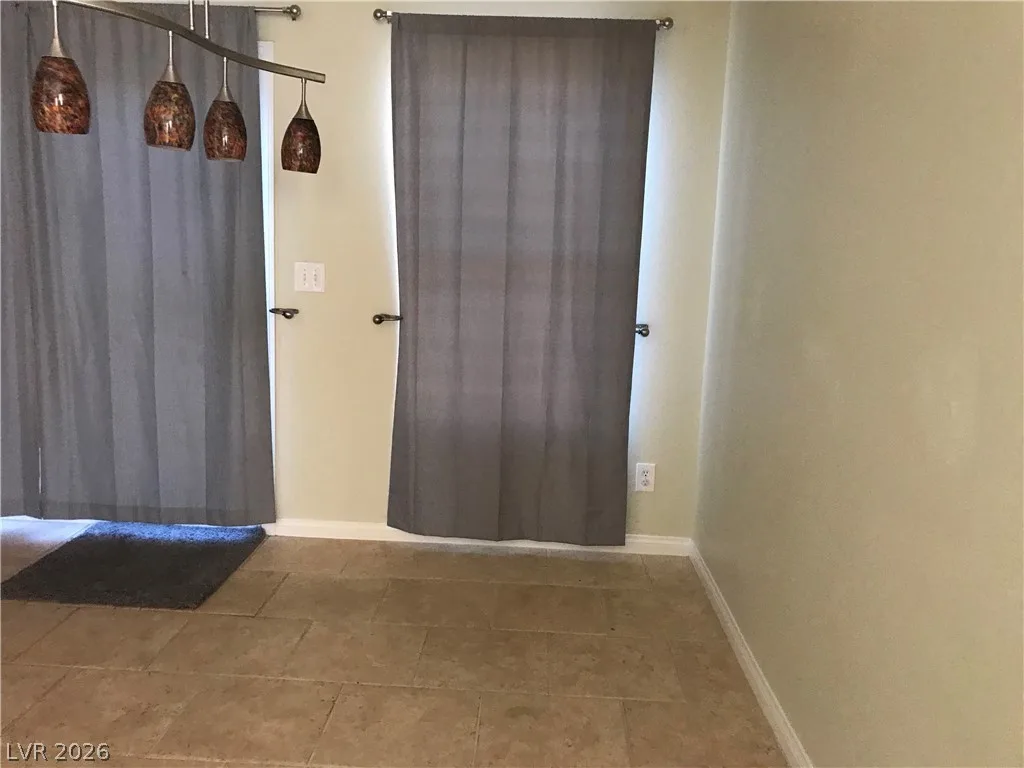 1159 Grove Park Street — photo 3