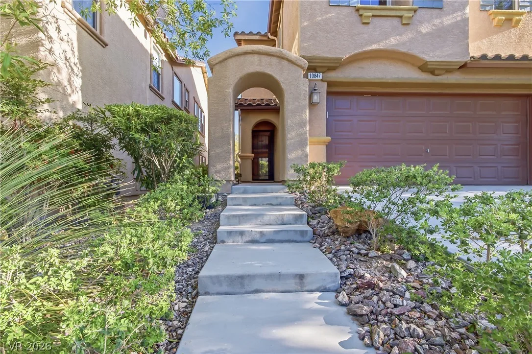 10847 Iona Island Avenue — photo 3