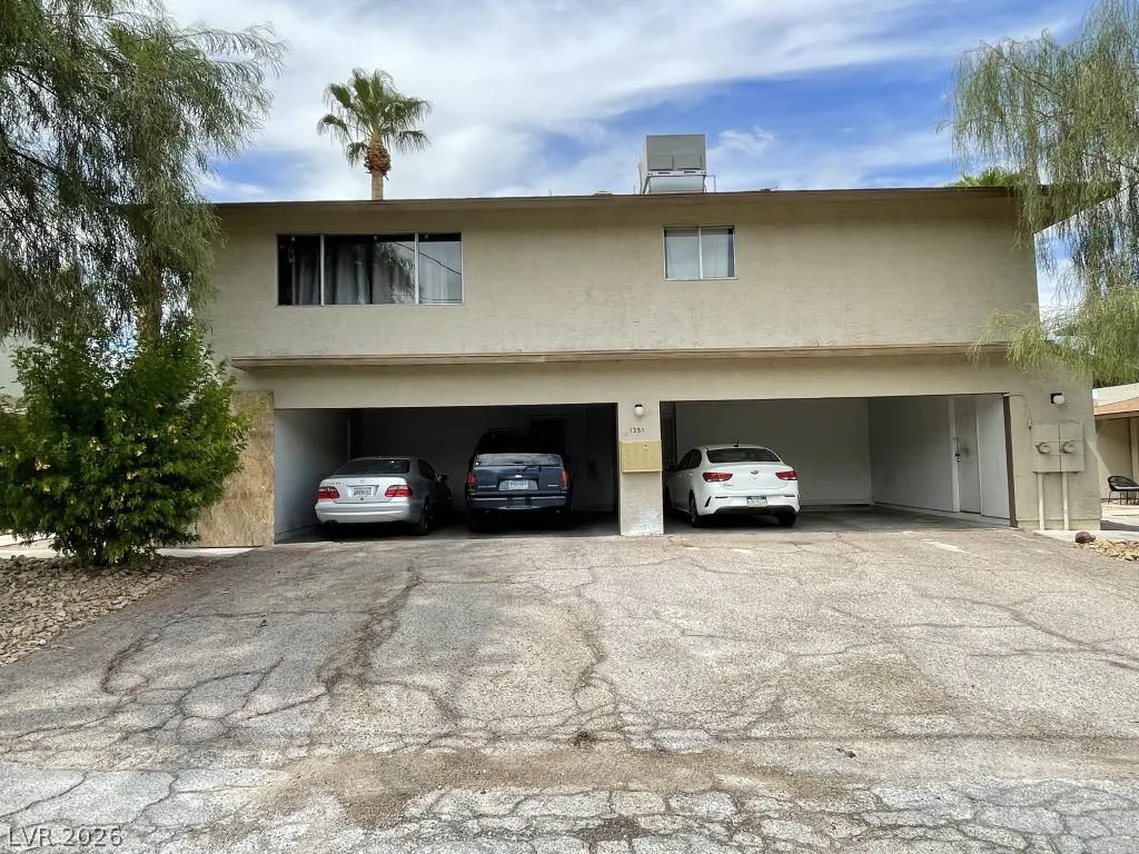 1351 Dorothy Avenue 3 — photo 4