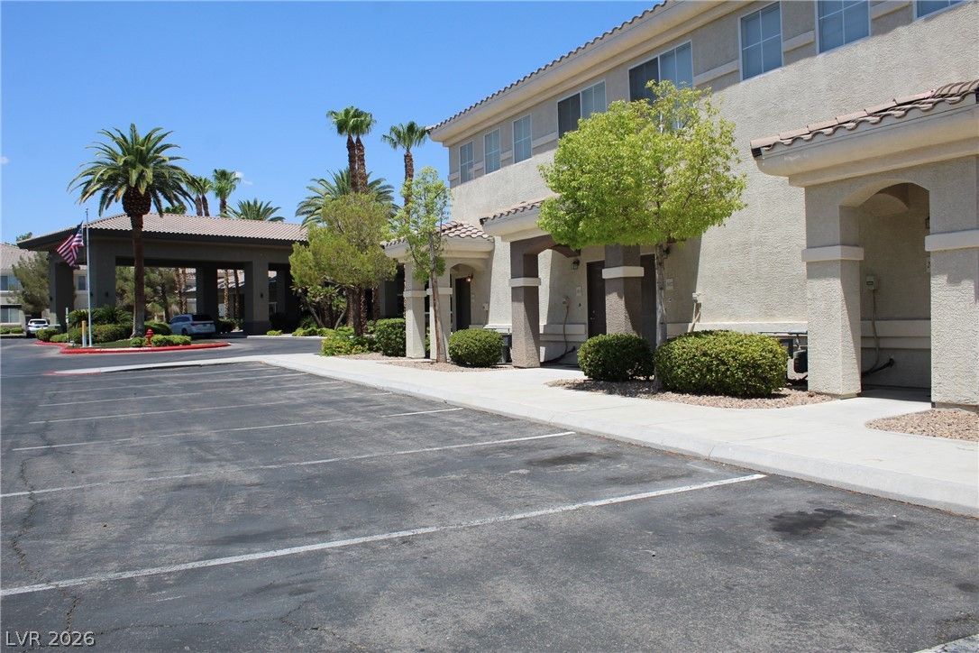 9050 West Warm Springs Road 1032 — photo 2