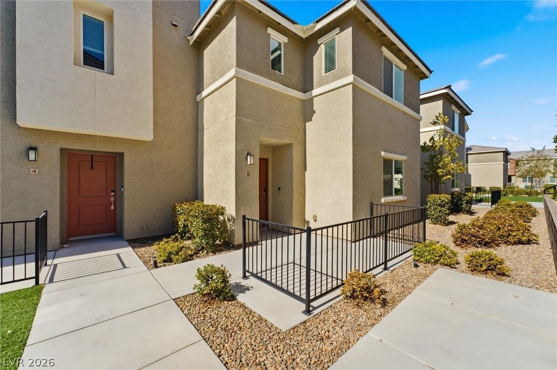 2845 Copper Wind Lane 5 — photo 4 of 41