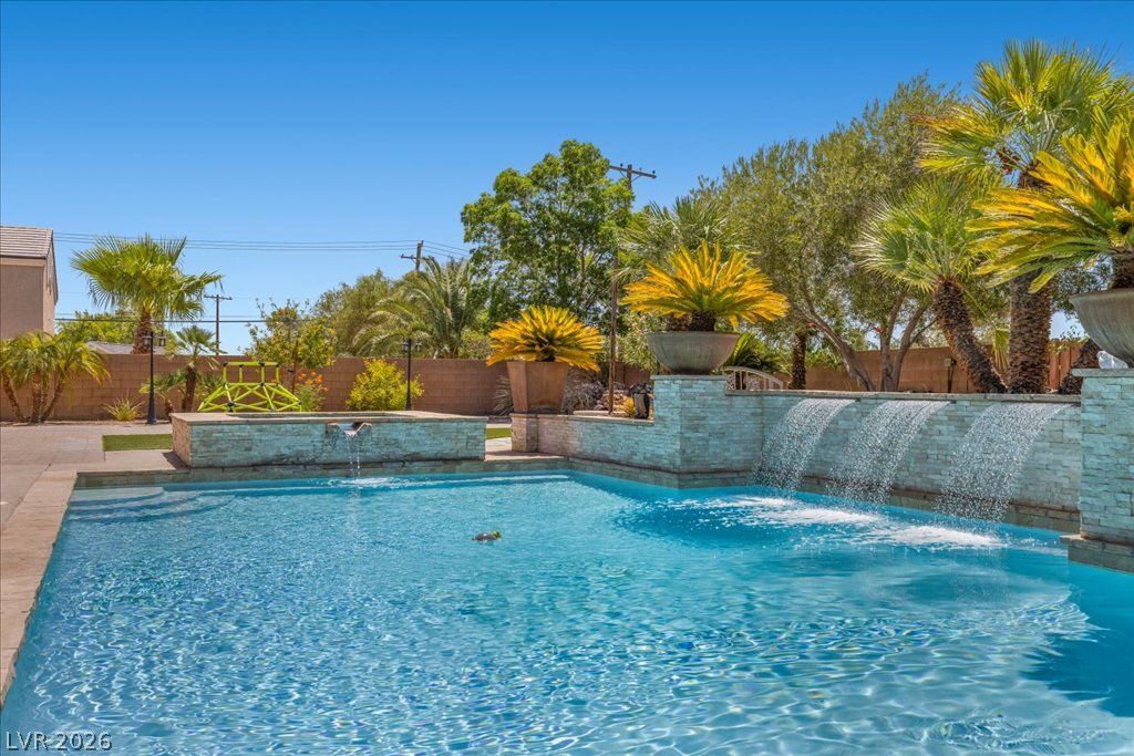 7631 Gracemoor Court — photo 2
