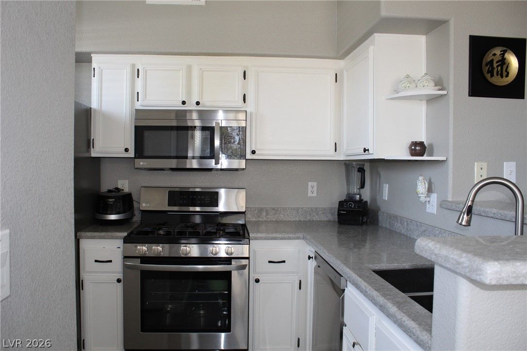 9050 West Warm Springs Road 1018 — photo 5